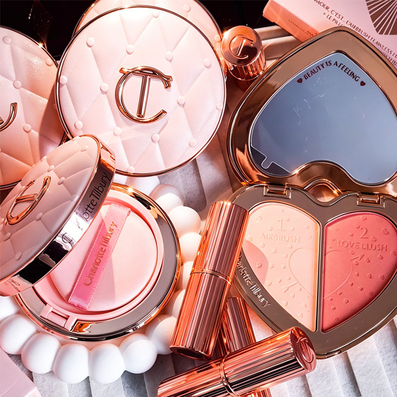 Huda Beauty Makeup Mini Kit - Luksusowy zestaw do makijażu: pudrowy róż
