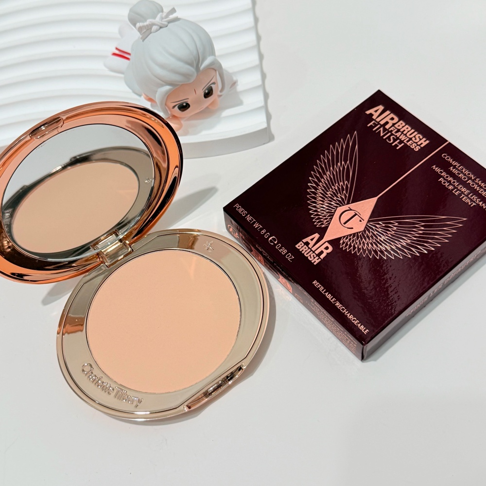 Charlotte Tilbury Zestaw Puder – Huda Beauty Makeup Mini Kit recenzja i cena