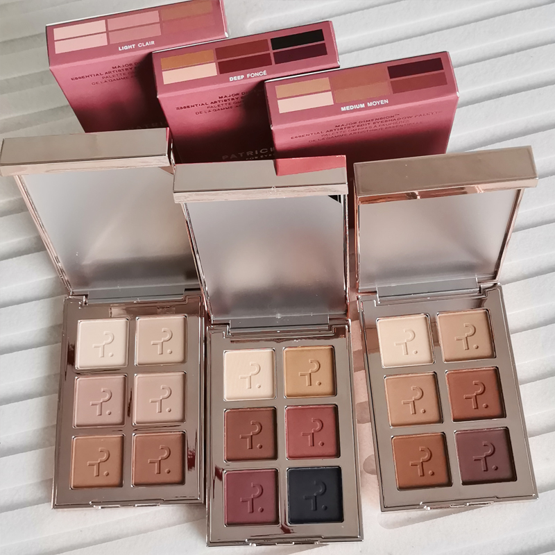 Luksusowa paleta cieni do powi – Huda Beauty Makeup Mini Kit recenzja i cena