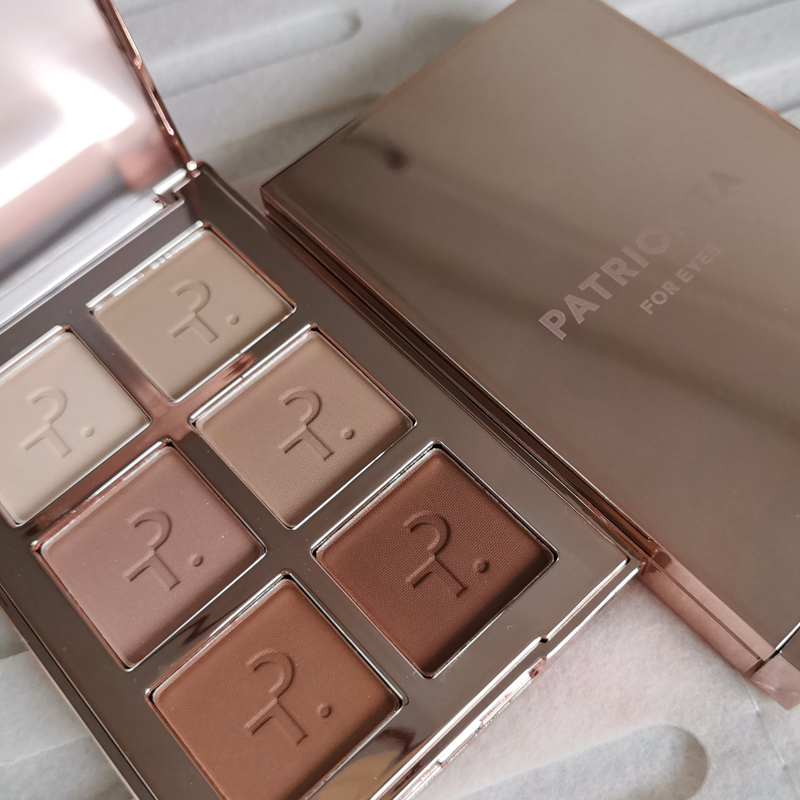 Luksusowa paleta cieni do powi – Huda Beauty Makeup Mini Kit recenzja i cena