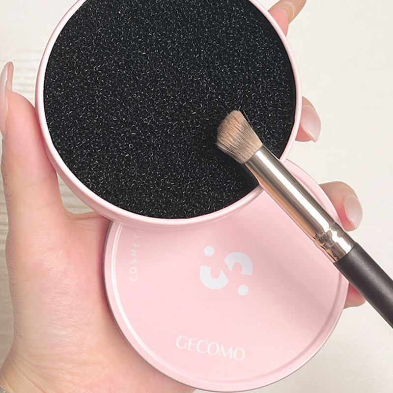 Pudełko do czyszczenia pędzli  – Cosmetic Sponge recenzja i cena