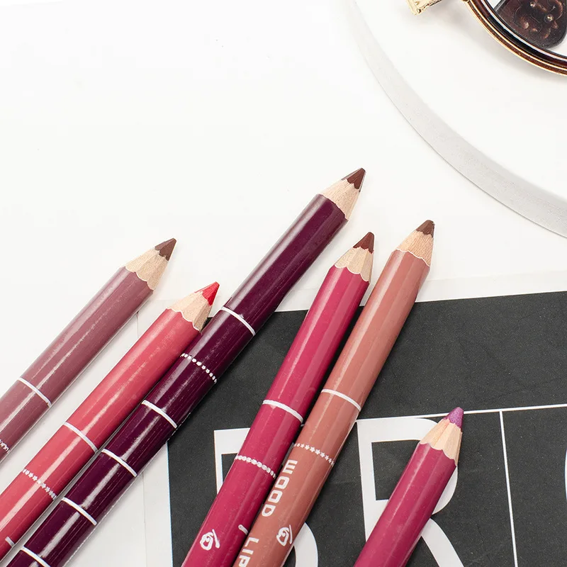 Kolorowa kredka do ust Black R – Lip Liner Pencil recenzja i cena