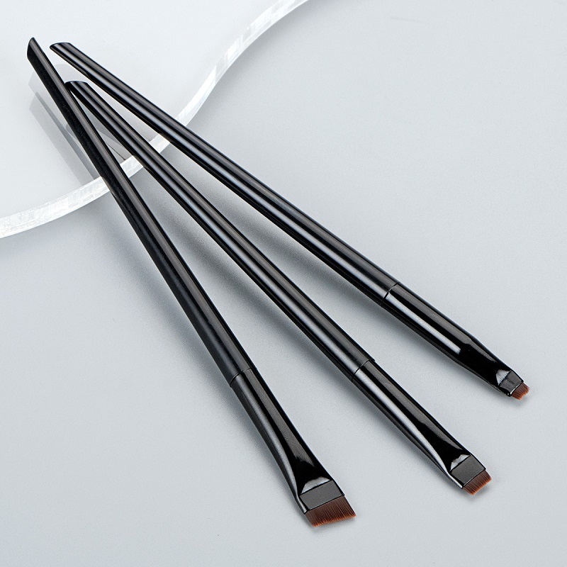 Pędzel do eyelinera z ostrzem  – Beauty Linasi Makeup recenzja i cena